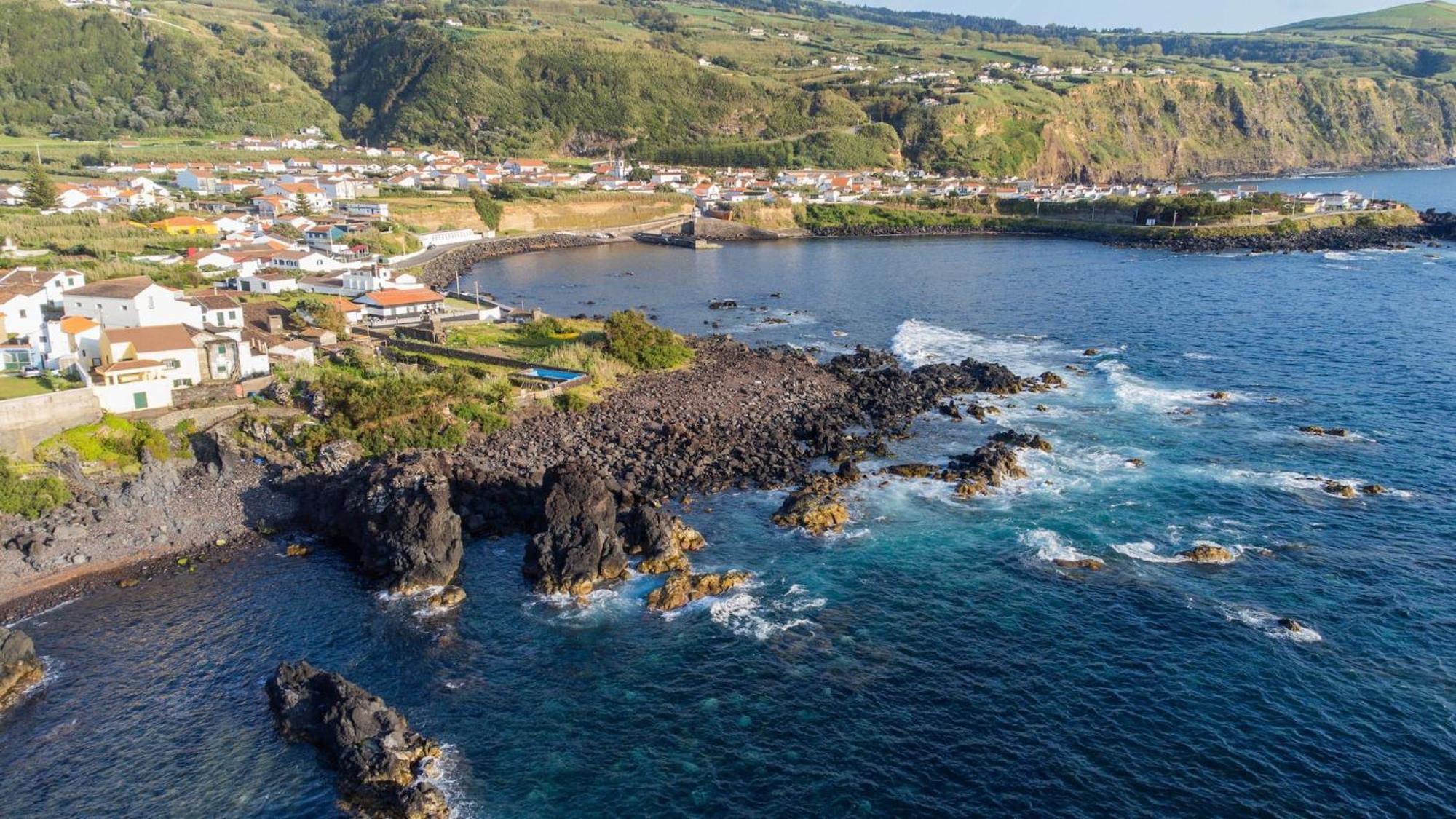 Mosteiros Natural Pool House Exterior foto